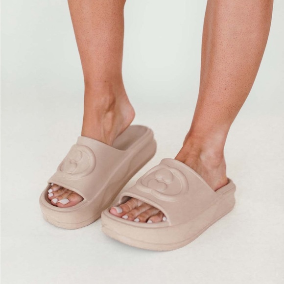 Taupe Chunky Slides - Size 10 - Picture 3 of 3
